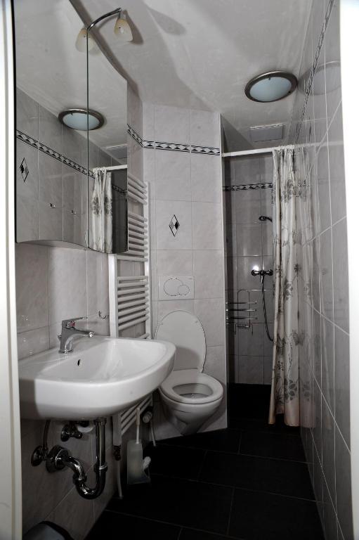 Niros Bed & Breakfast Birsfelden Δωμάτιο φωτογραφία