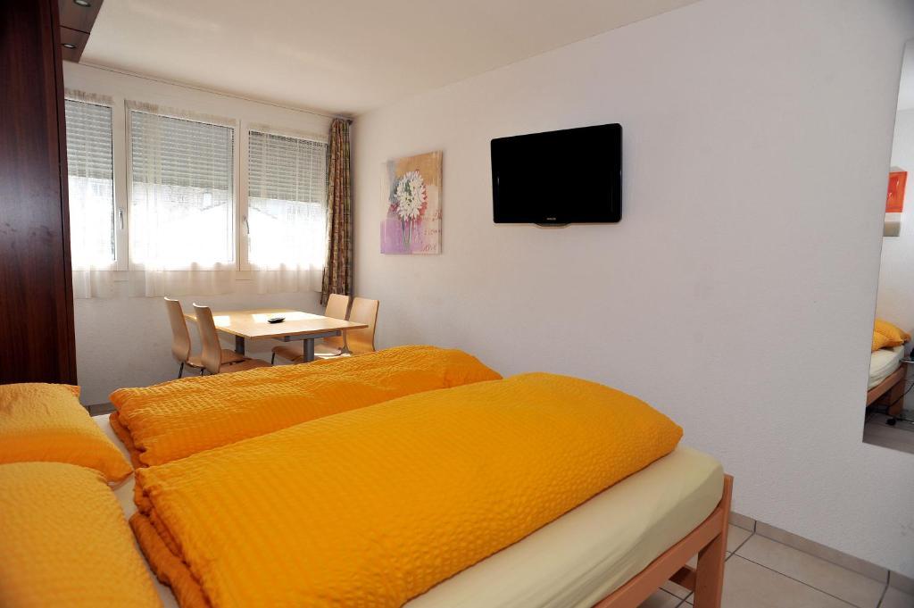 Niros Bed & Breakfast Birsfelden Δωμάτιο φωτογραφία