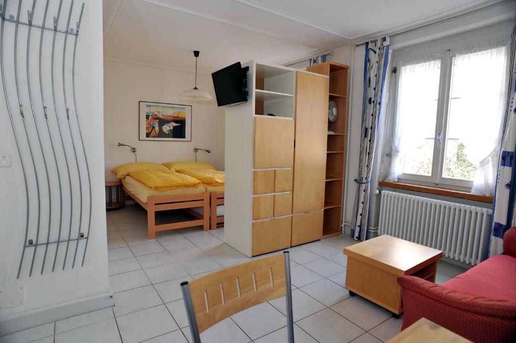 Niros Bed & Breakfast Birsfelden Δωμάτιο φωτογραφία