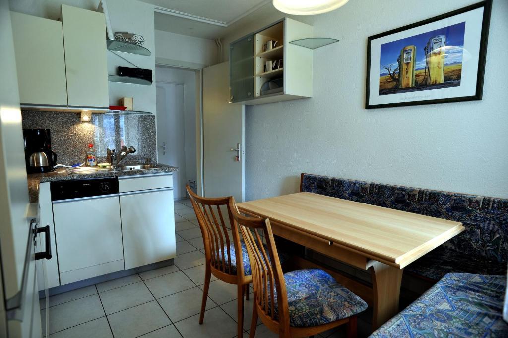 Niros Bed & Breakfast Birsfelden Δωμάτιο φωτογραφία