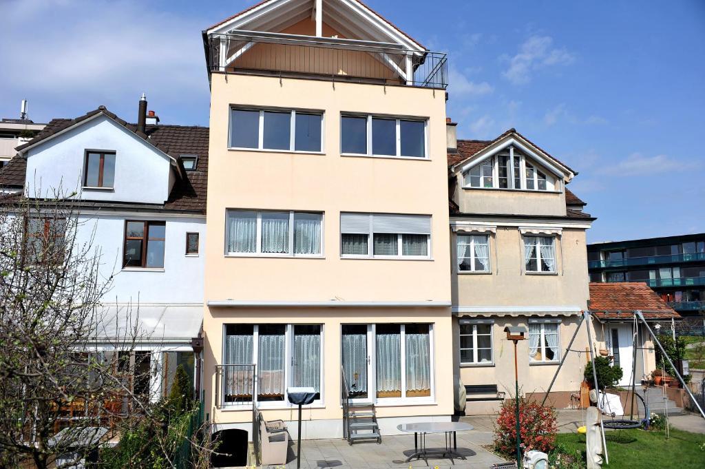 Niros Bed & Breakfast Birsfelden Εξωτερικό φωτογραφία